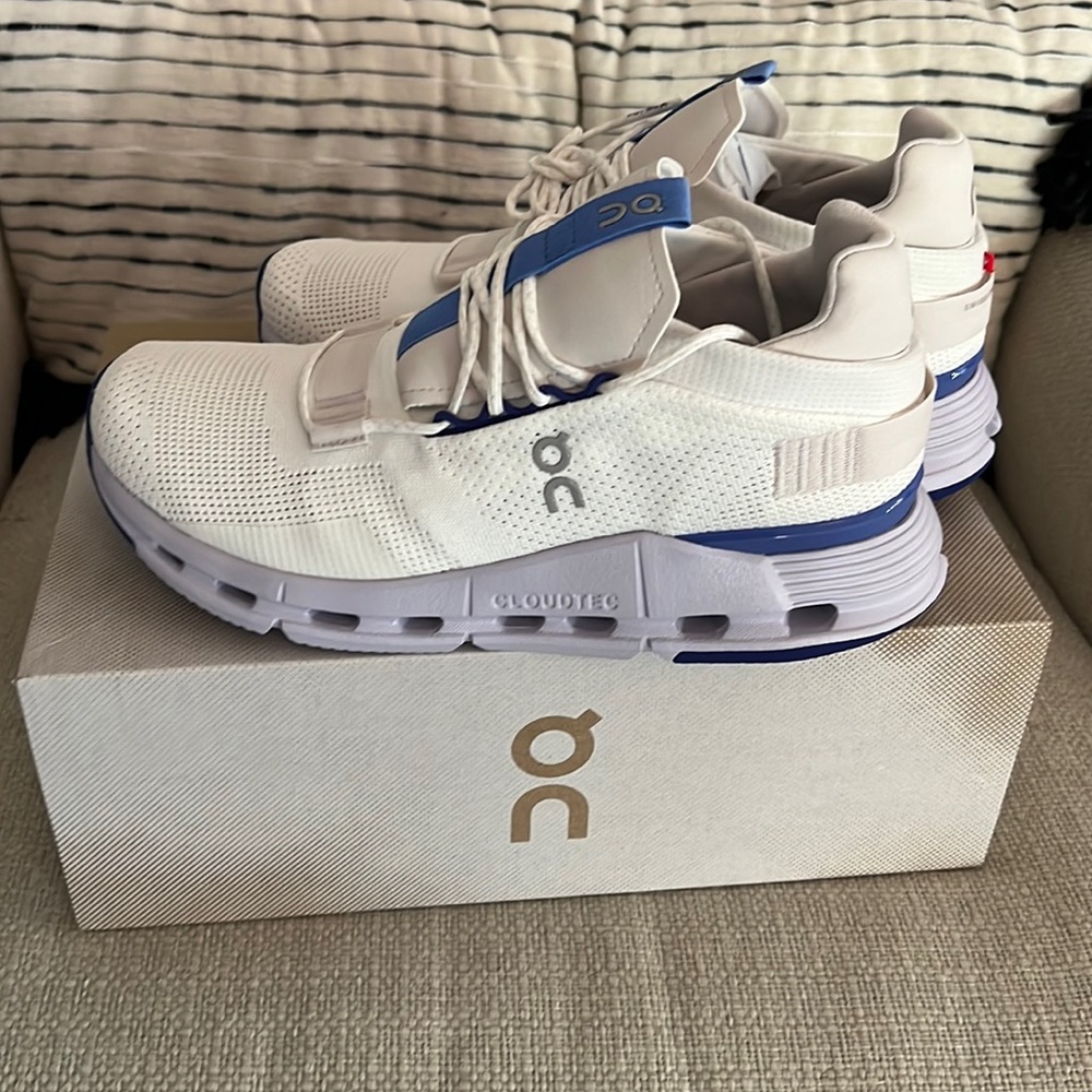 On Cloudnova white and blue